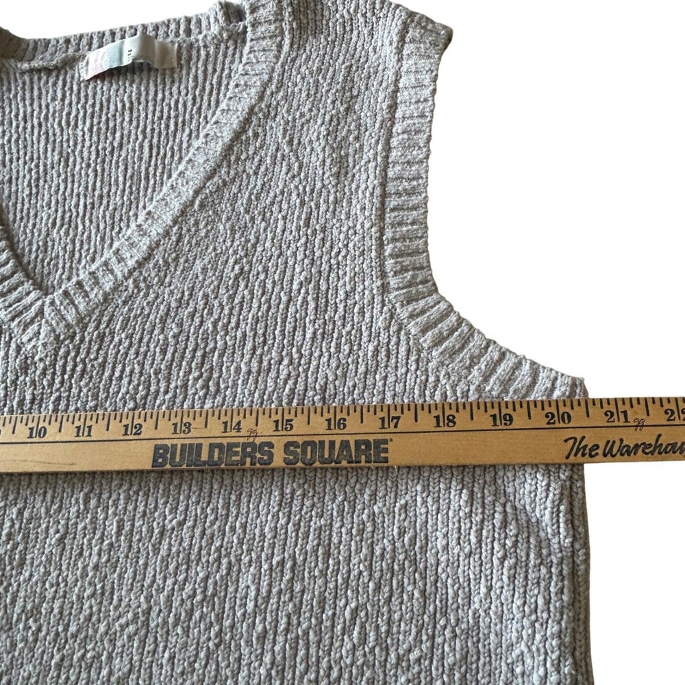 Free People Beach Gray V-Neck Ribbed Knit Sweater Vest Size M OB1734754‎ - Picture 4 of 6